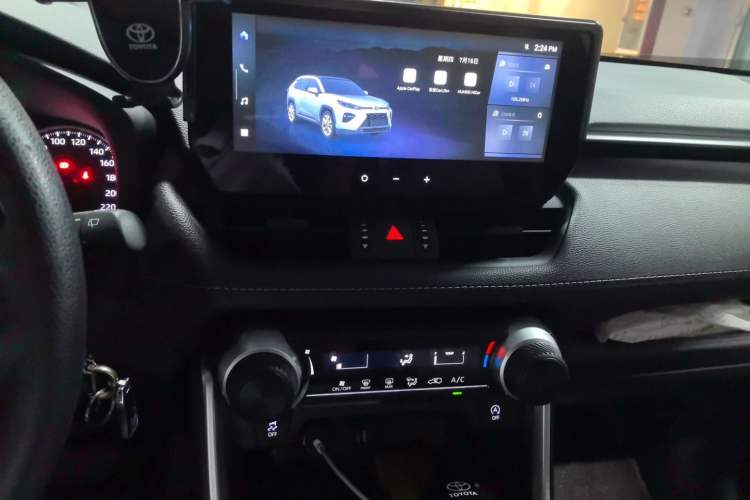 Used Toyota Wildlander 2024 2.0L CVT Two-Wheel Drive Leading Edition Audio And AC Panel