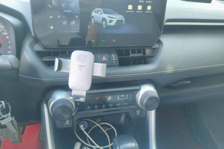 Used Toyota Wildlander 2024 2.0L CVT Two-Wheel Drive Leading Edition Audio And AC Panel