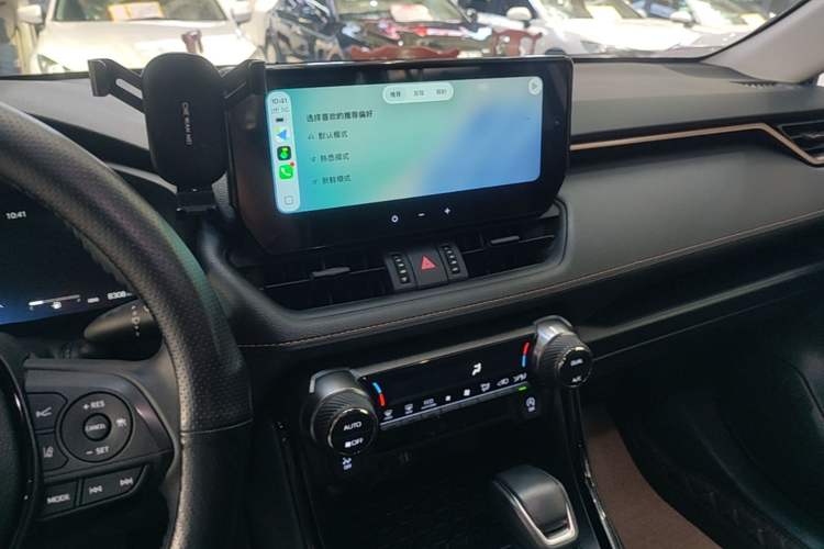 Used Toyota Wildlander 2024 2.0L CVT Two-Wheel Drive Urban Edition Audio And AC Panel