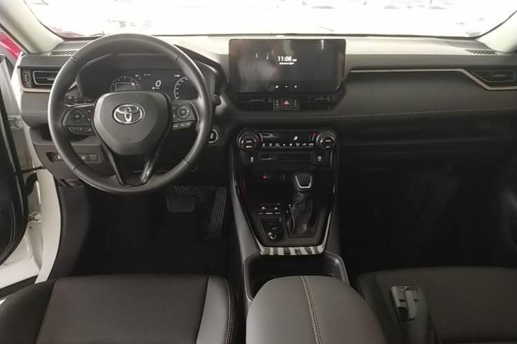 Used Toyota Wildlander 2024 2.0L CVT Two-Wheel Drive Urban Edition Center Console