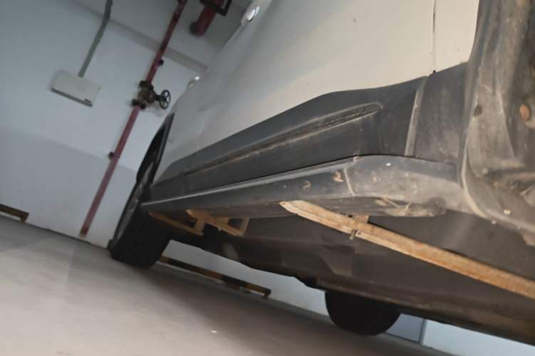 Used Toyota Wildlander 2024 2.0L CVT Two-Wheel Drive Leading Edition Chassis Front Right
