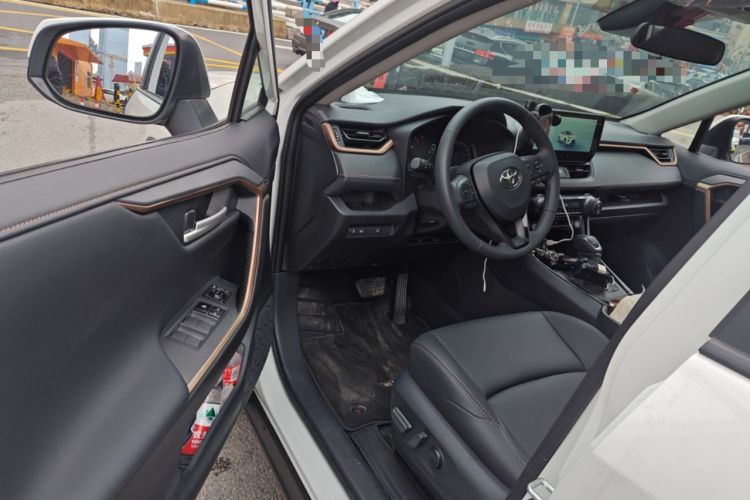 Used Toyota Wildlander 2024 2.0L CVT Two-Wheel Drive Urban Edition Driver Seat