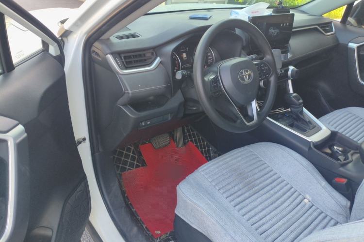 Used Toyota Wildlander 2024 2.0L CVT Two-Wheel Drive Leading Edition Driver Seat