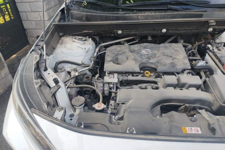 Used Toyota Wildlander 2024 2.0L CVT Two-Wheel Drive Leading Edition Engine Bay Right