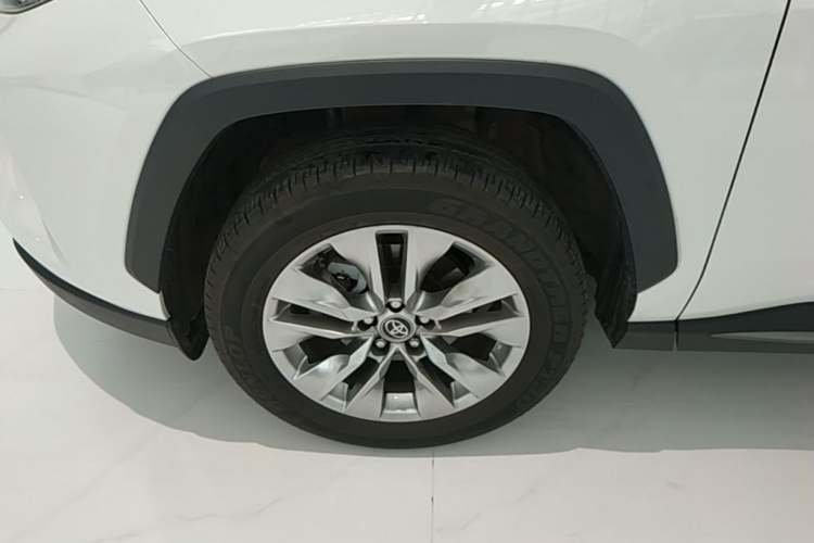 Used Toyota Wildlander 2024 2.0L CVT Two-Wheel Drive Leading Edition Exterior 4