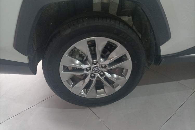 Used Toyota Wildlander 2024 2.0L CVT Two-Wheel Drive Leading Edition Exterior 5