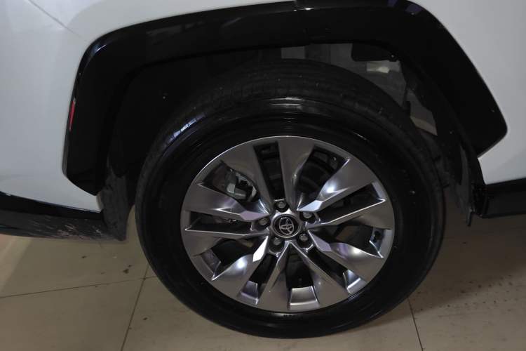 Used Toyota Wildlander 2024 2.0L CVT Two-Wheel Drive Urban Edition Exterior 5