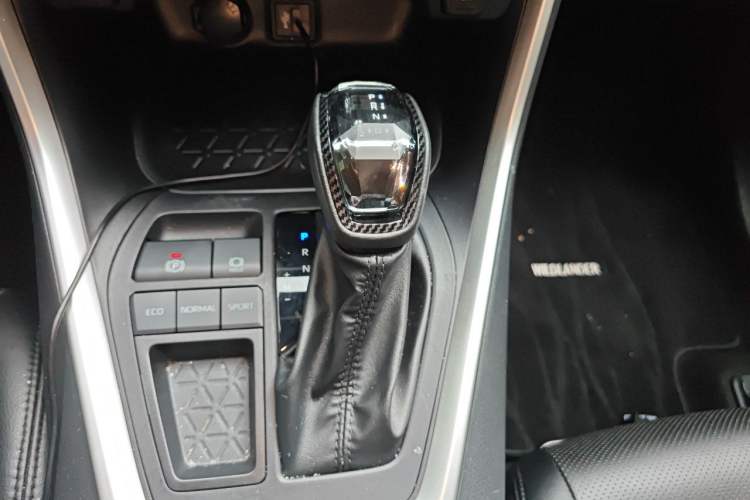 Used Toyota Wildlander 2024 2.0L CVT Two-Wheel Drive Leading Edition Gear Lever