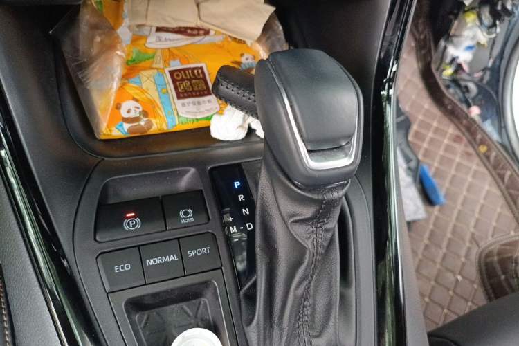 Used Toyota Wildlander 2024 2.0L CVT Two-Wheel Drive Urban Edition Gear Lever