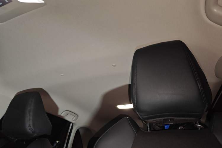 Used Toyota Wildlander 2024 2.0L CVT Two-Wheel Drive Leading Edition Headliner