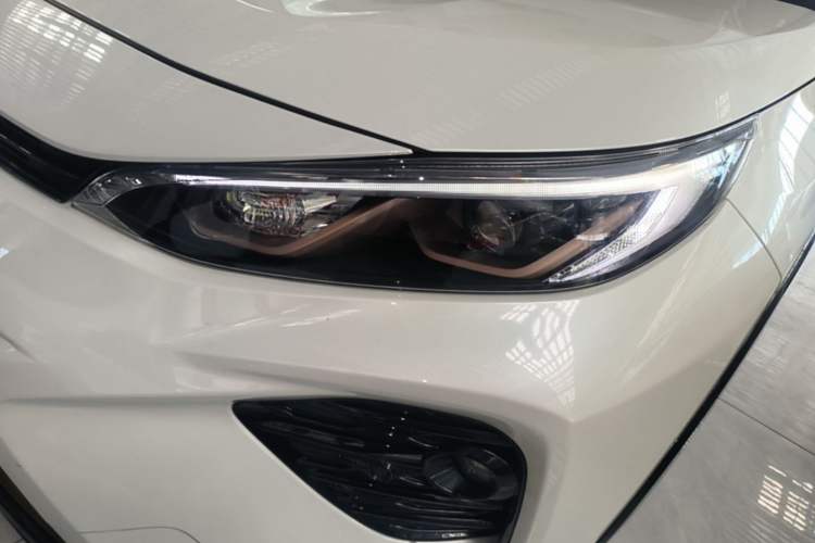 Used Toyota Wildlander 2024 2.0L CVT Two-Wheel Drive Urban Edition Left Front Headlight