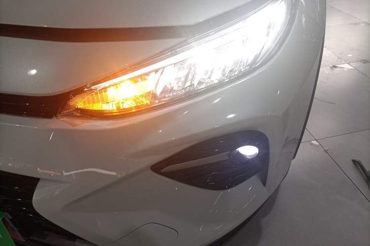 Used Toyota Wildlander 2024 2.0L CVT Two-Wheel Drive Leading Edition Left Front Headlight