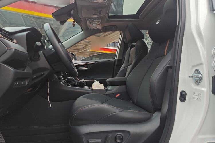 Used Toyota Wildlander 2024 2.0L CVT Two-Wheel Drive Urban Edition Left Front Seat