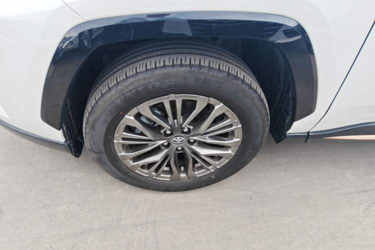Used Toyota Wildlander 2024 2.0L CVT Two-Wheel Drive Luxury PLUS Edition Left Front Wheel Hub