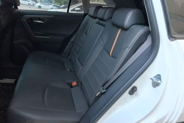 Used Toyota Wildlander 2024 2.0L CVT Two-Wheel Drive Luxury PLUS Edition Left Rear Seat