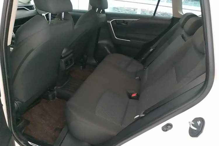 Used Toyota Wildlander 2024 2.0L CVT Two-Wheel Drive Leading Edition Left Rear Seat