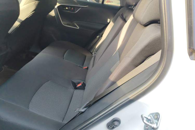 Used Toyota Wildlander 2024 2.0L CVT Two-Wheel Drive Leading Edition Left Rear Seat