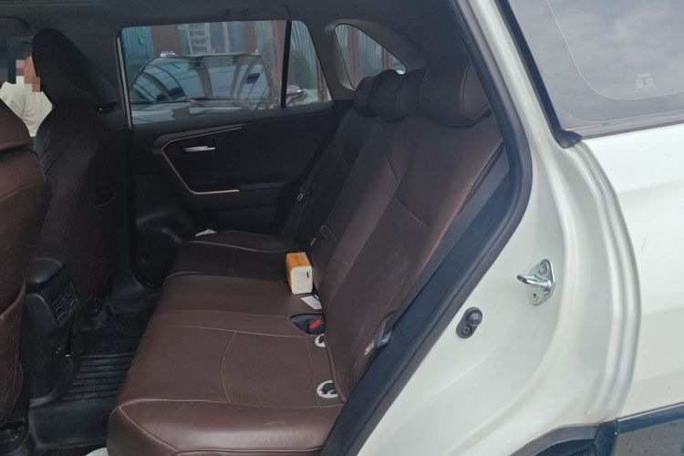 Used Toyota Wildlander 2024 2.0L CVT Two-Wheel Drive Urban Edition Left Rear Seat