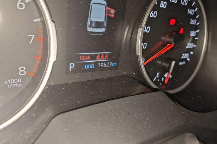 Used Toyota Wildlander 2024 2.0L CVT Two-Wheel Drive Leading Edition Odometer Close Up