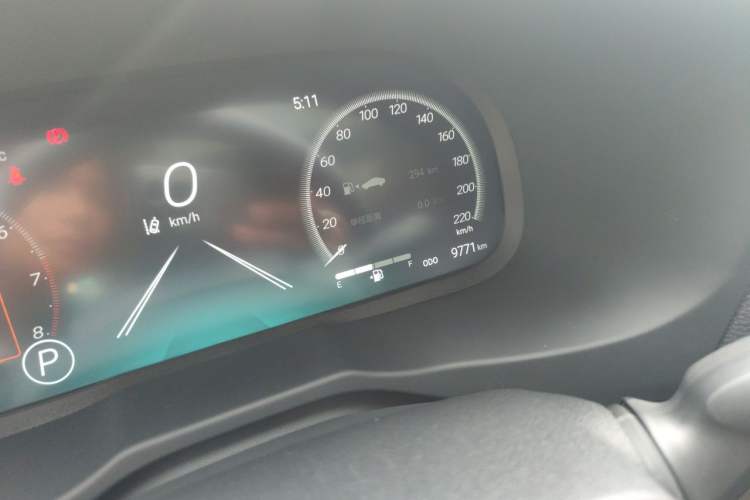 Used Toyota Wildlander 2024 2.0L CVT Two-Wheel Drive Luxury PLUS Edition Odometer Close Up