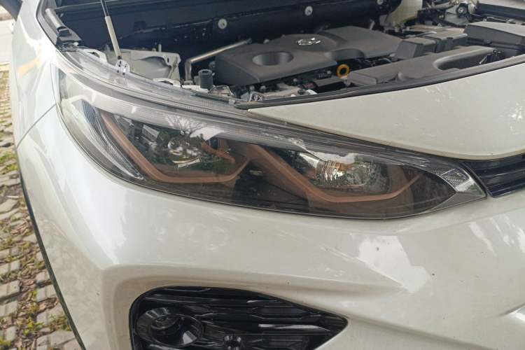 Used Toyota Wildlander 2024 2.0L CVT Two-Wheel Drive Urban Edition Right Front Headlight
