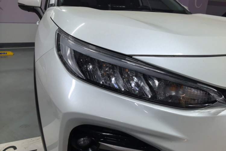 Used Toyota Wildlander 2024 2.0L CVT Two-Wheel Drive Leading Edition Right Front Headlight