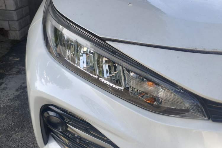 Used Toyota Wildlander 2024 2.0L CVT Two-Wheel Drive Leading Edition Right Front Headlight