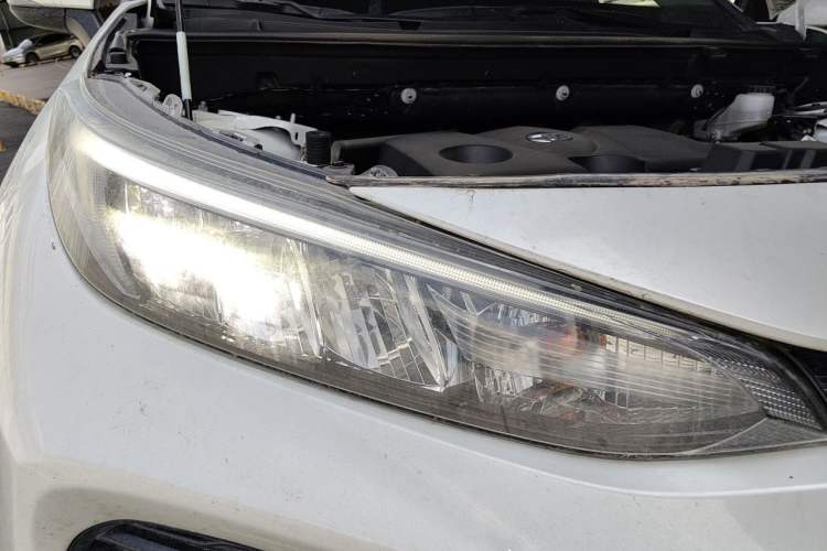 Used Toyota Wildlander 2024 2.0L CVT Two-Wheel Drive Leading Edition Right Front Headlight
