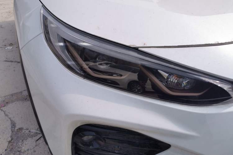 Used Toyota Wildlander 2024 2.0L CVT Two-Wheel Drive Urban Edition Right Front Headlight