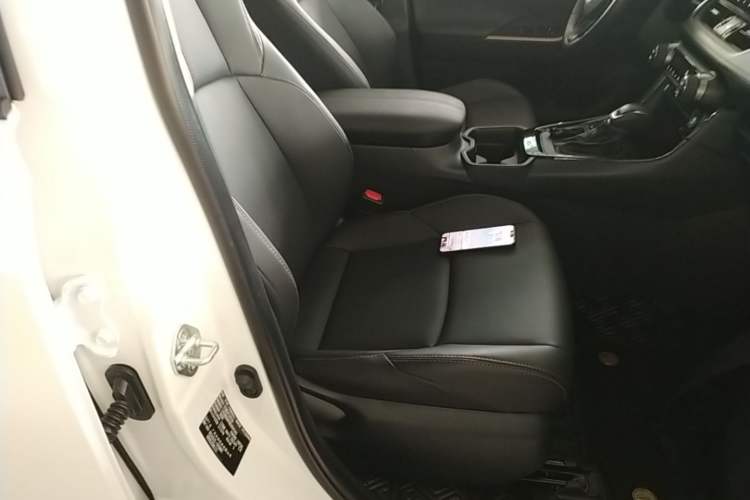 Used Toyota Wildlander 2024 2.0L CVT Two-Wheel Drive Urban Edition Right Front Seat