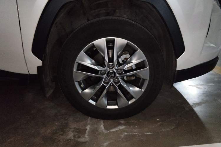 Used Toyota Wildlander 2024 2.0L CVT Two-Wheel Drive Leading Edition Right Front Wheel Hub