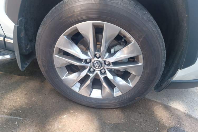 Used Toyota Wildlander 2024 2.0L CVT Two-Wheel Drive Leading Edition Right Front Wheel Hub