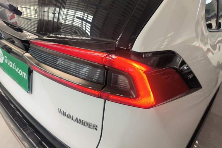 Used Toyota Wildlander 2024 2.0L CVT Two-Wheel Drive Urban Edition Right Rear Taillight