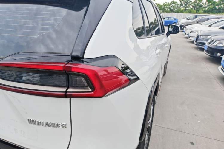 Used Toyota Wildlander 2024 2.0L CVT Two-Wheel Drive Luxury PLUS Edition Right Rear Taillight