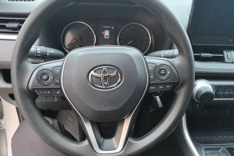 Used Toyota Wildlander 2024 2.0L CVT Two-Wheel Drive Leading Edition Steering Wheel