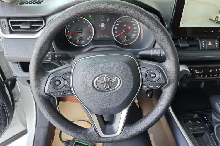 Used Toyota Wildlander 2024 2.0L CVT Two-Wheel Drive Leading Edition Steering Wheel