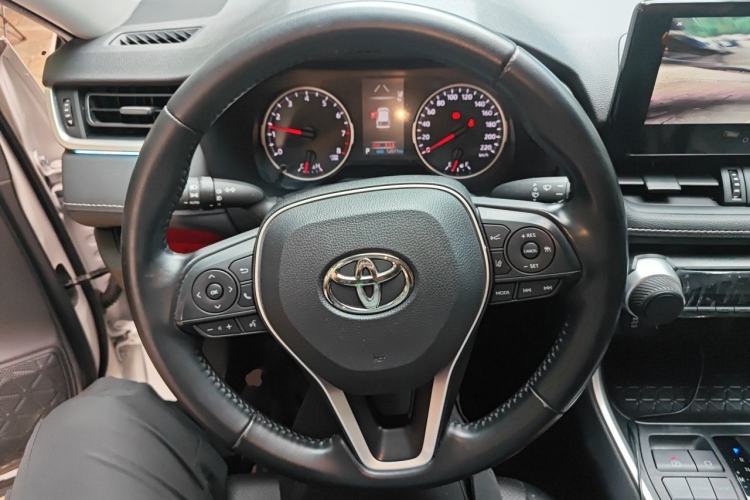 Used Toyota Wildlander 2024 2.0L CVT Two-Wheel Drive Leading Edition Steering Wheel