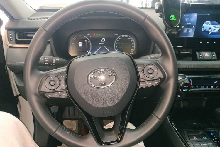 Used Toyota Wildlander 2024 Dual-Motor 2.5L E-CVT Two-Wheel Drive Luxury PLUS Edition Steering Wheel