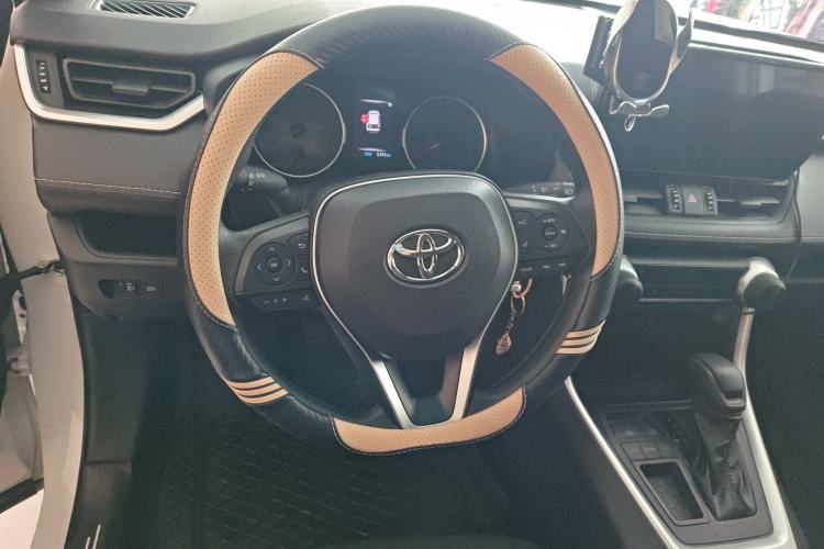 Used Toyota Wildlander 2024 2.0L CVT Two-Wheel Drive Leading Edition Steering Wheel