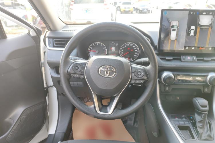 Used Toyota Wildlander 2024 2.0L CVT Two-Wheel Drive Leading Edition Steering Wheel