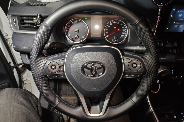 Used Toyota Wildlander 2024 2.0L CVT Two-Wheel Drive Leading Edition Steering Wheel