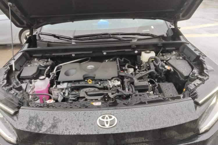 Used Toyota Wildlander 2026 Model 2.0L Smart Electric Hybrid Dual-Engine PRO Engine Bay