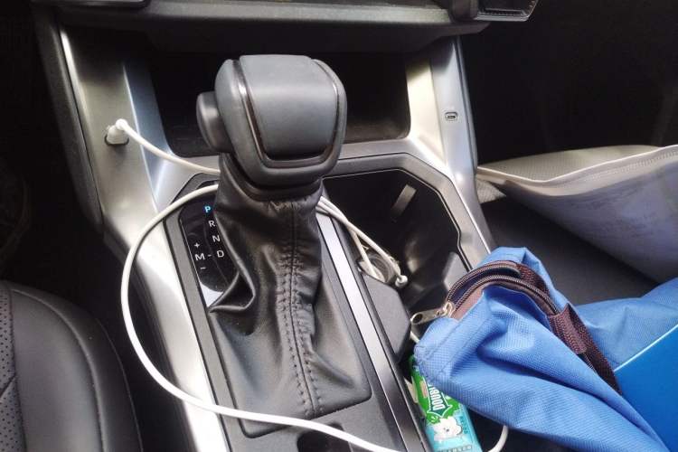 Used Toyota Wildlander 2026 Model 2.0L PRO Gear Lever