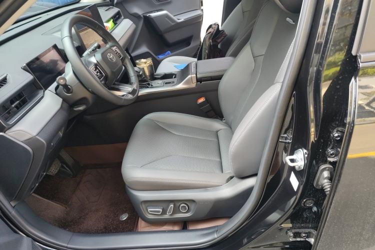 Used Toyota Wildlander 2026 Model 2.0L AIR Left Front Seat