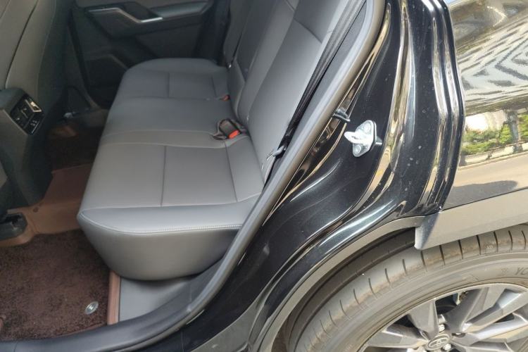 Used Toyota Wildlander 2026 Model 2.0L AIR Left Rear Seat