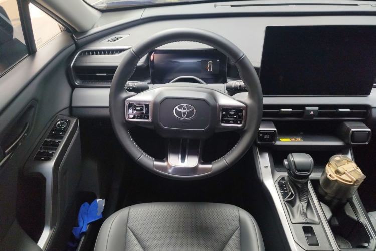 Used Toyota Wildlander 2026 Model 2.0L AIR Steering Wheel