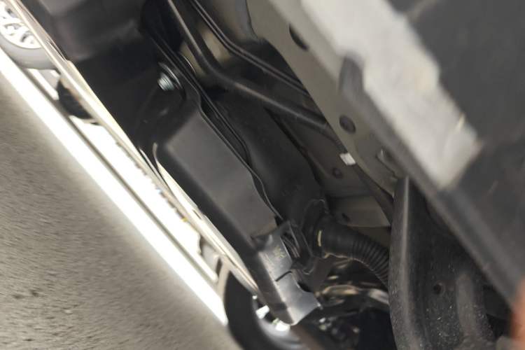 Used Toyota Wildlander 2026 Model 2.0L Smart Electric Hybrid Dual-Engine PRO Chassis Rear Left