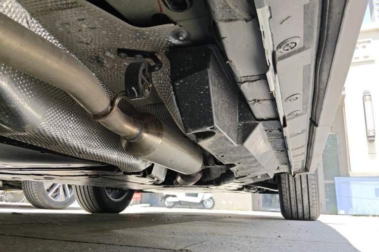 Used Toyota Wildlander 2026 Model 2.0L Smart Electric Hybrid Dual-Engine AIR Chassis Rear Right