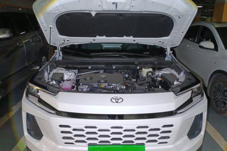 Used Toyota Wildlander 2026 Model 2.0L Smart Electric Hybrid Dual-Engine PRO Engine Bay