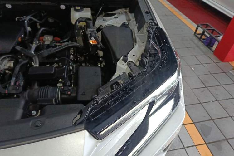 Used Toyota Wildlander 2026 Model 2.0L Smart Electric Hybrid Dual-Engine PRO+ Engine Bay Left